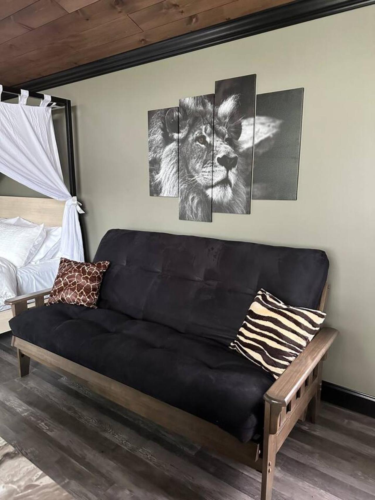 Big Cat Bungalows At The Haven - Lion 2 Canastota Buitenkant foto